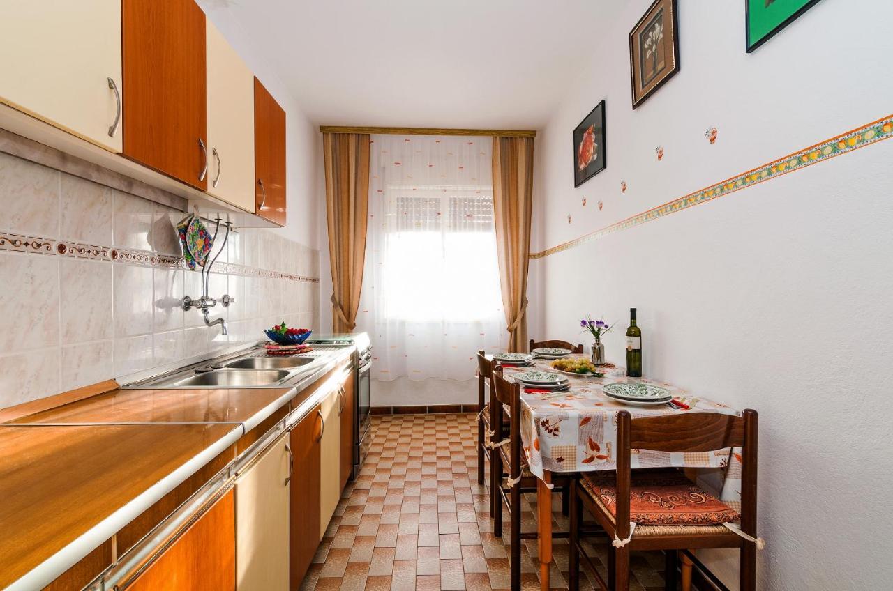 Apartments For Families With Children Privlaka, Zadar - 5747 外观 照片