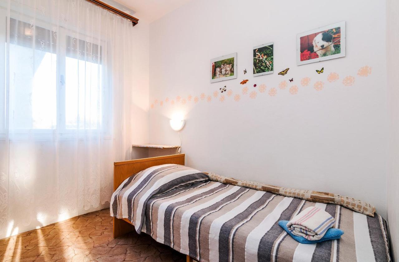 Apartments For Families With Children Privlaka, Zadar - 5747 外观 照片